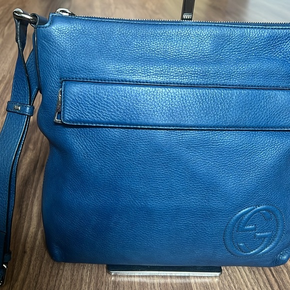 A242 - π―% authentic Gucci crossbody bag - Picture 5 of 16